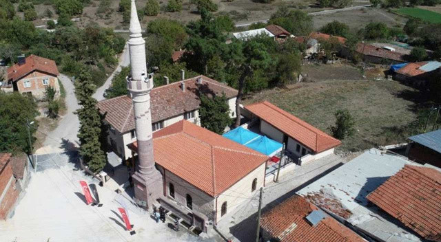 Tarihi cami atıl durumdaydı.. 120 yıl sonra yeniden ezan sesleri yükseldi