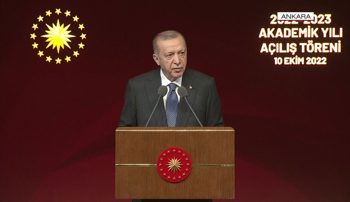 Son dakika: Cumhurbaşkanı Erdoğan: Başörtüsüne anayasal güvence gelecek