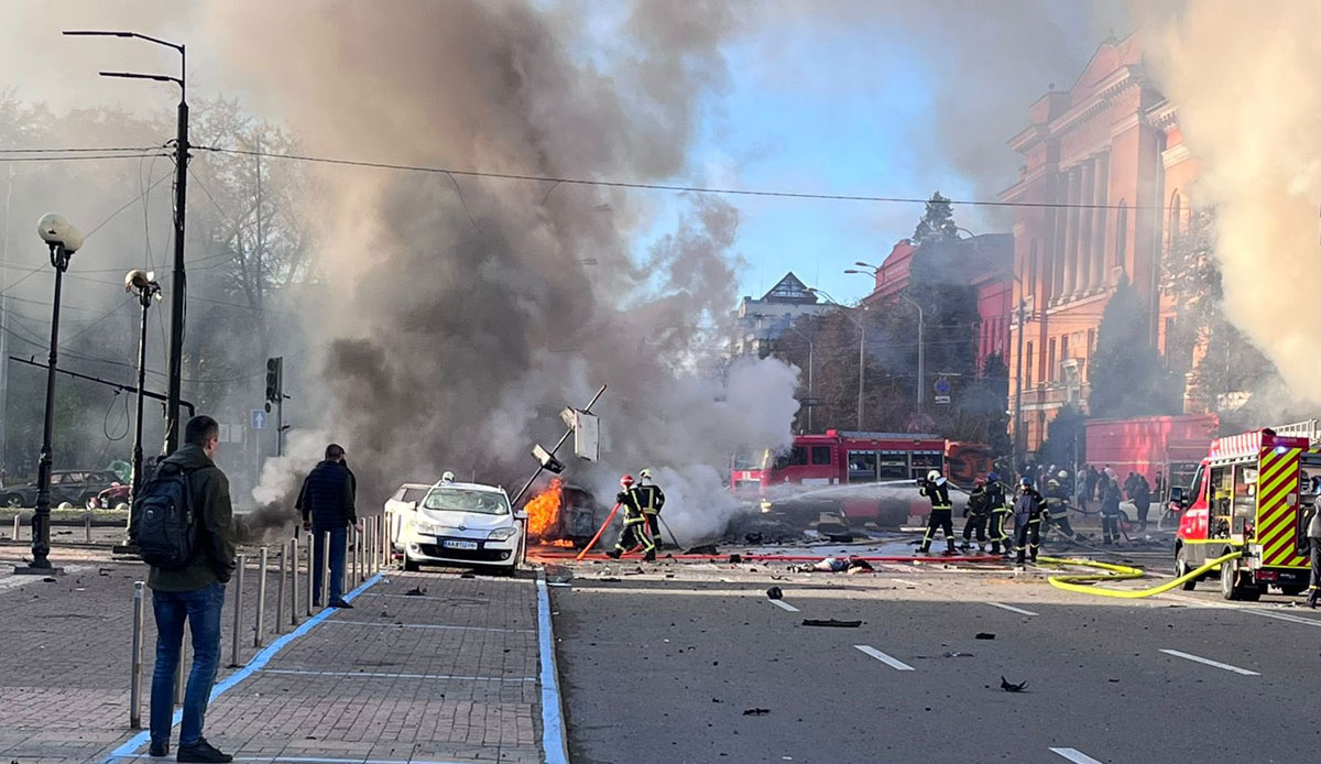 Son dakika: Kiev'de şiddetli patlamalar! Çok sayıda ölü ve yaralı var