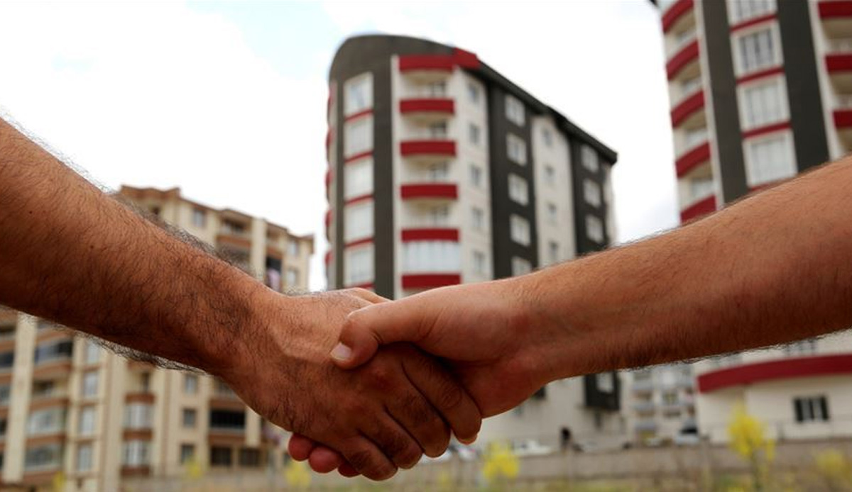 Fahiş fiyatlara 'sosyal konut' neşteri! Eylül'de satışlar sert düştü