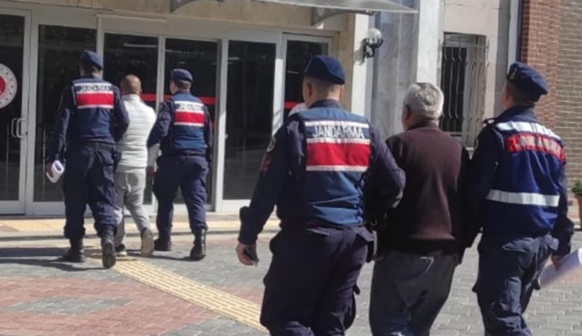Park halindeki araçlardan 295 litre mazot çaldılar