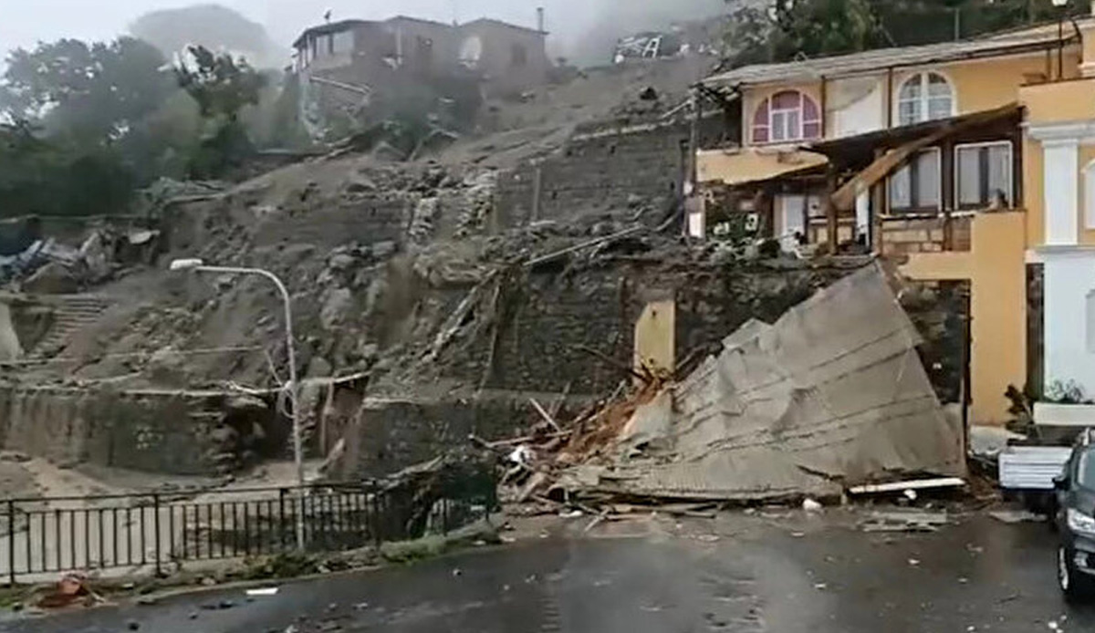 Son dakika: İtalya'da toprak kayması: Çok sayıda ölü var, 100 kişi mahsur