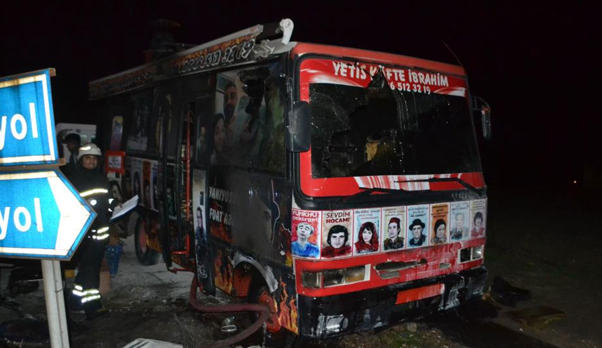 Ekmek teknesi alev alev yandı, gözyaşlarına boğuldu