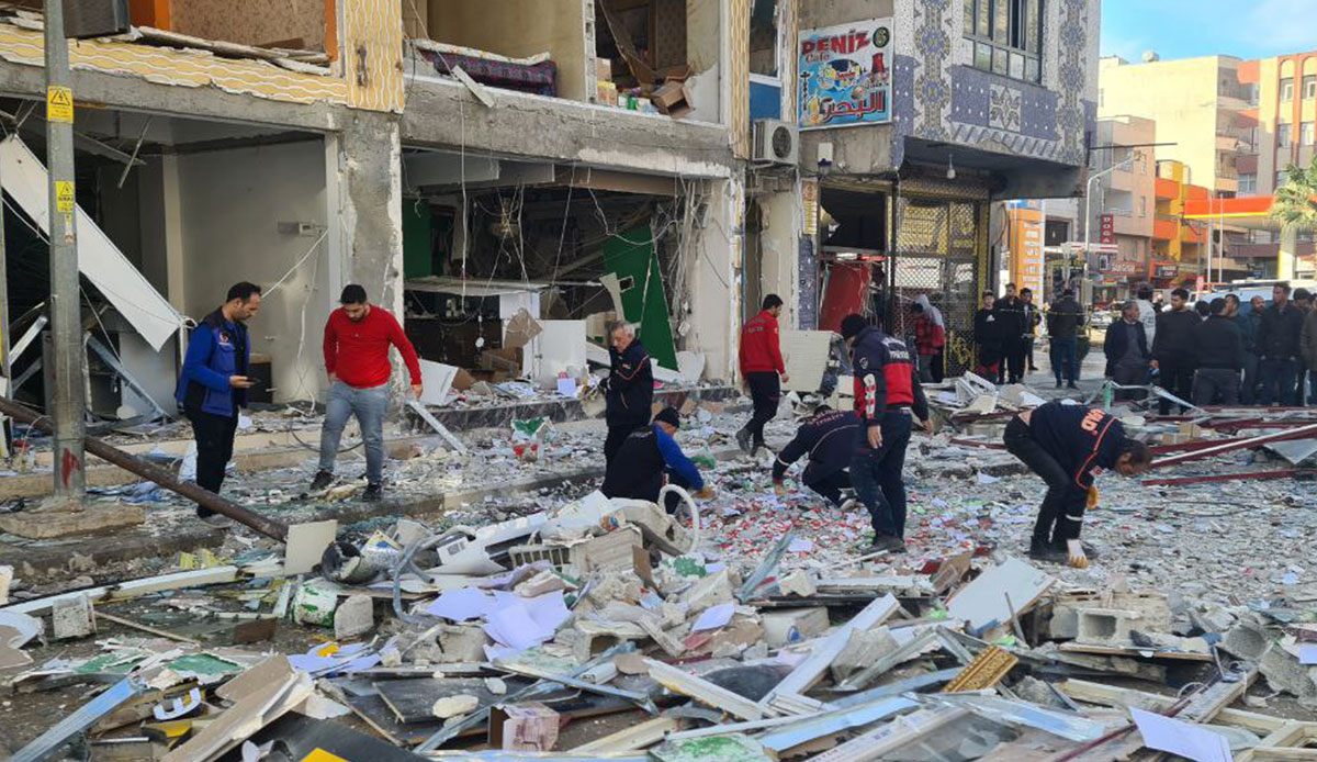 Şanlıurfa'da iş yerinde korkutan patlama! Yaralılar var