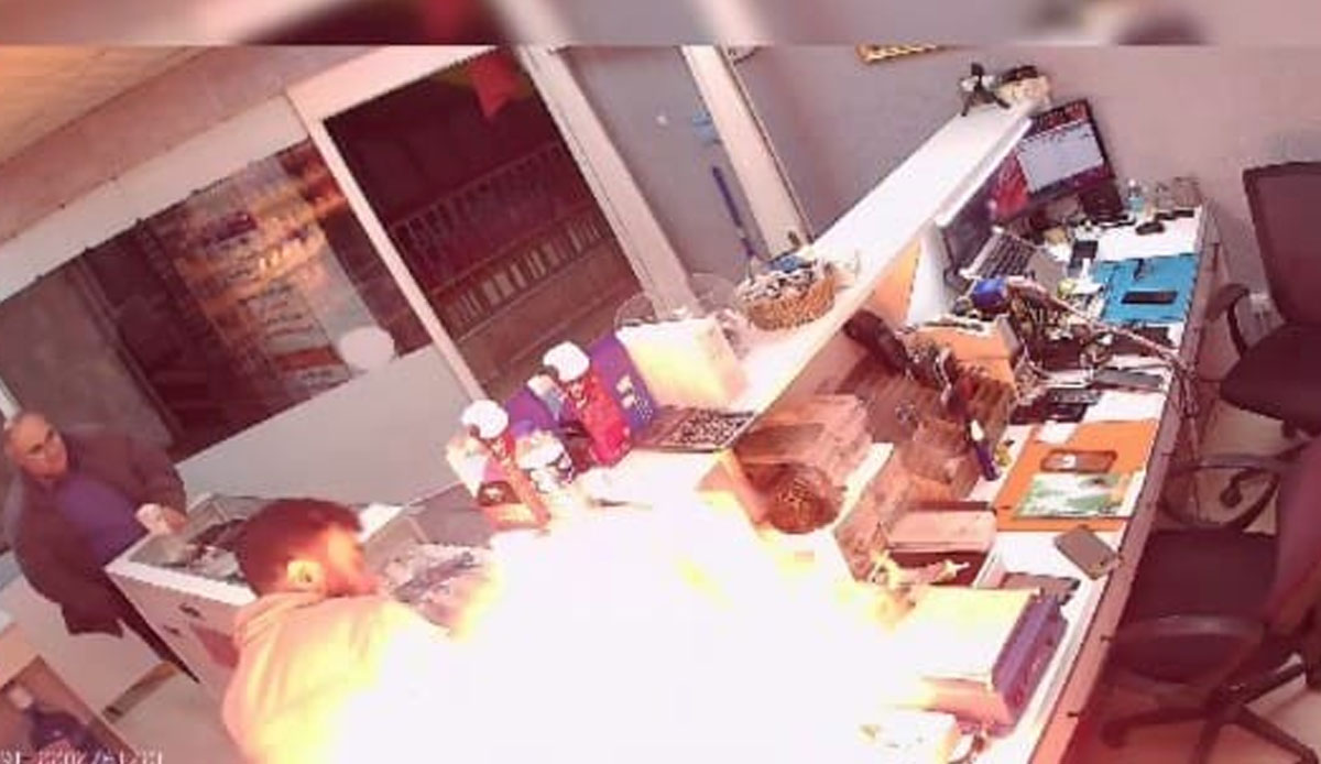 Korku dolu anlar! Tamir için getirildi ama bomba gibi patladı 