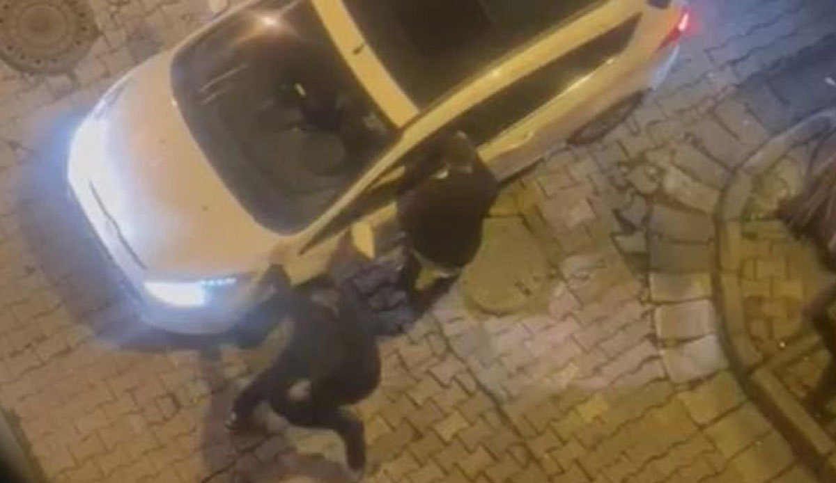 Laf atılan kadını koruyan sürücü defalarca kez bıçaklandı