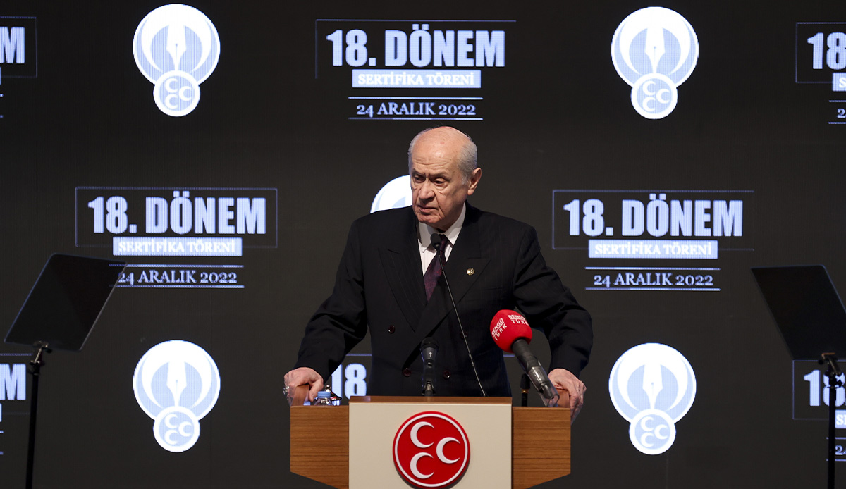Bahçeli’den CHP liderine mankurt göndermesi: Sokak aralarında video çekip ülkemizi kötülemeyiz