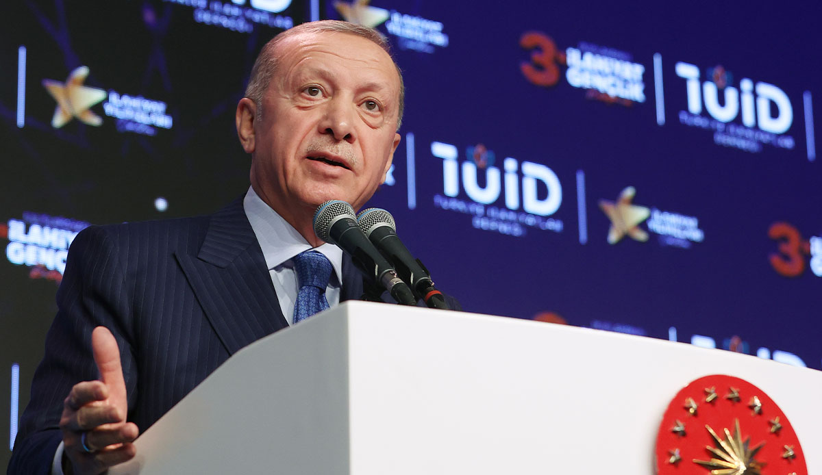 Cumhurbaşkanı Erdoğan'dan Kılıçdaroğlu'na 'başörtüsü' çağrısı: Samimiysen gel bu işi bitirelim