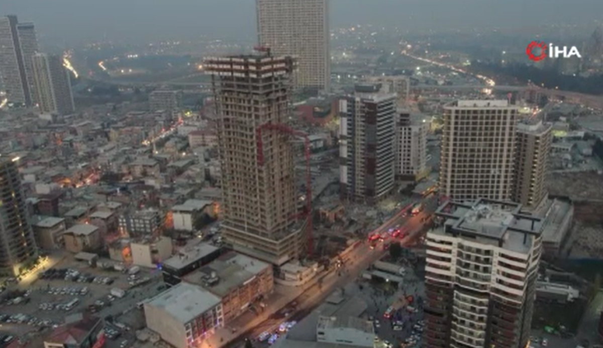 İzmir'de feci iş kazası! Kule vinci devrildi: 5 ölü