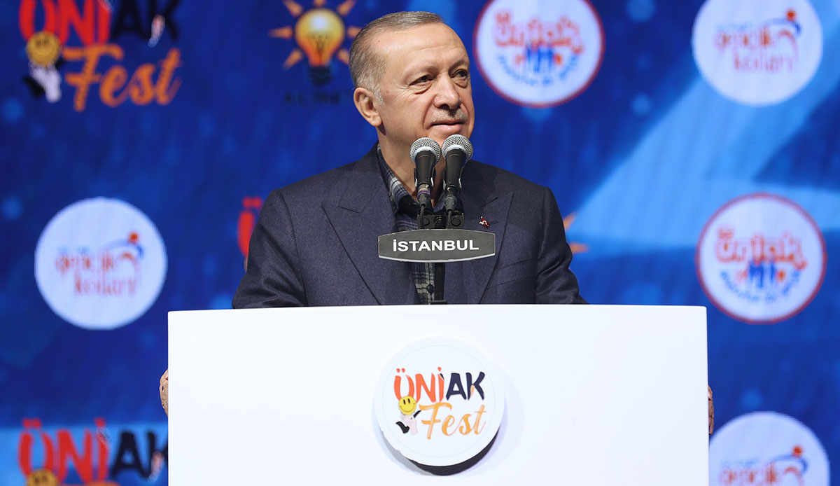 Cumhurbaşkanı Erdoğan: Gençlerle aramıza kimseyi sokmayız