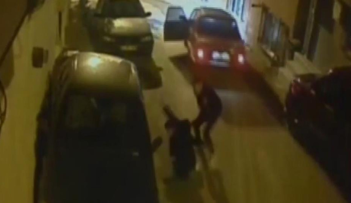 Otomobilin çalındığını gören adam camdan atladı