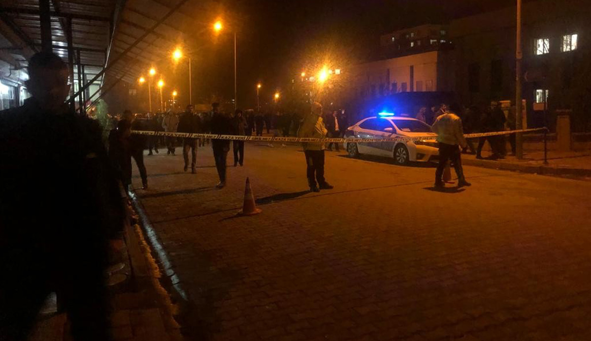 Batman'da taziyeden dönen minibüsü taradılar: 2 ölü, 5 yaralı