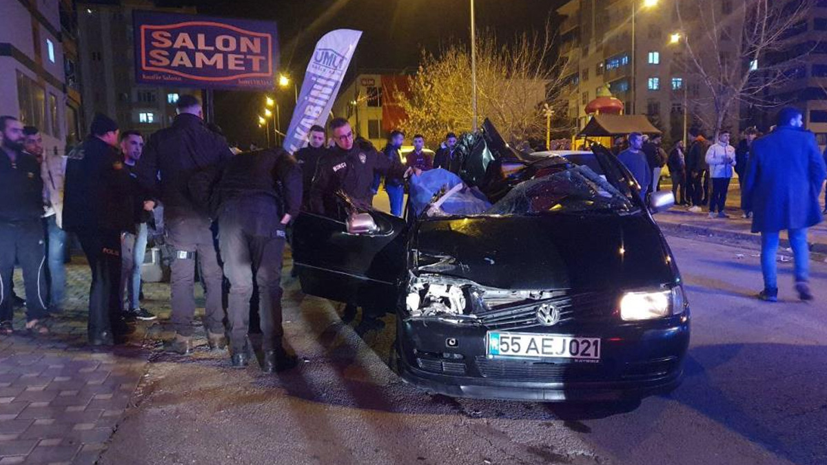 Ehliyetsiz genç tıra arkadan çarptı, arkadaşının cansız bedeni ile yola devam etti