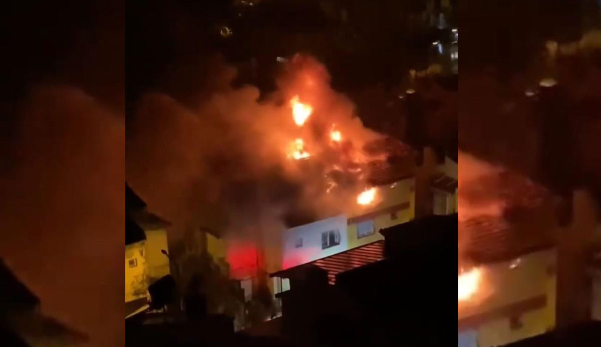 İzmir’de dehşet anlar! Binaya düşen yıldırım yangına neden oldu:  3 kişi baygınlık geçirdi