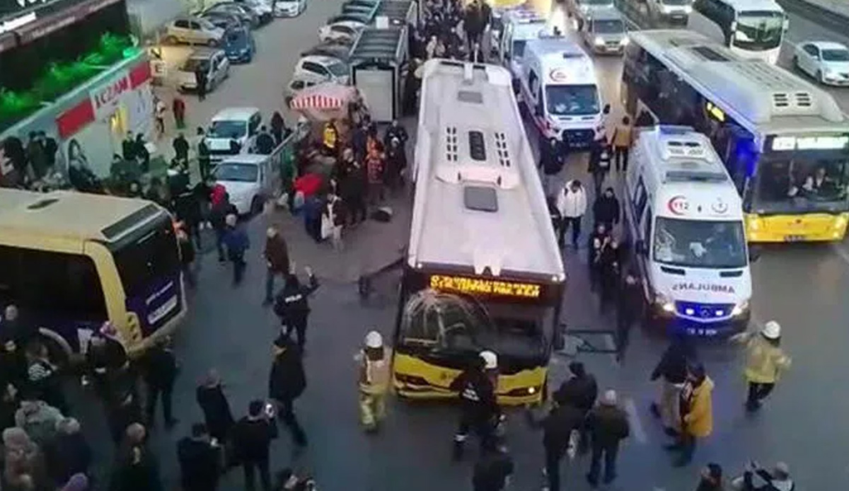 Bahçelievler’de İETT otobüsünün durağa daldığı anlar kamerada