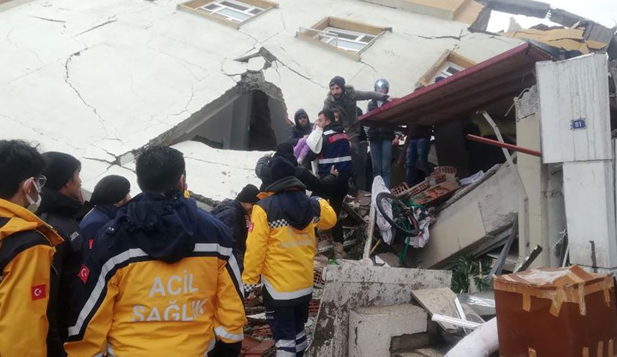 Kahramanmaraş’ta 7 saat sonra gelen umut: 5 yaşındaki çocuk kurtarıldı