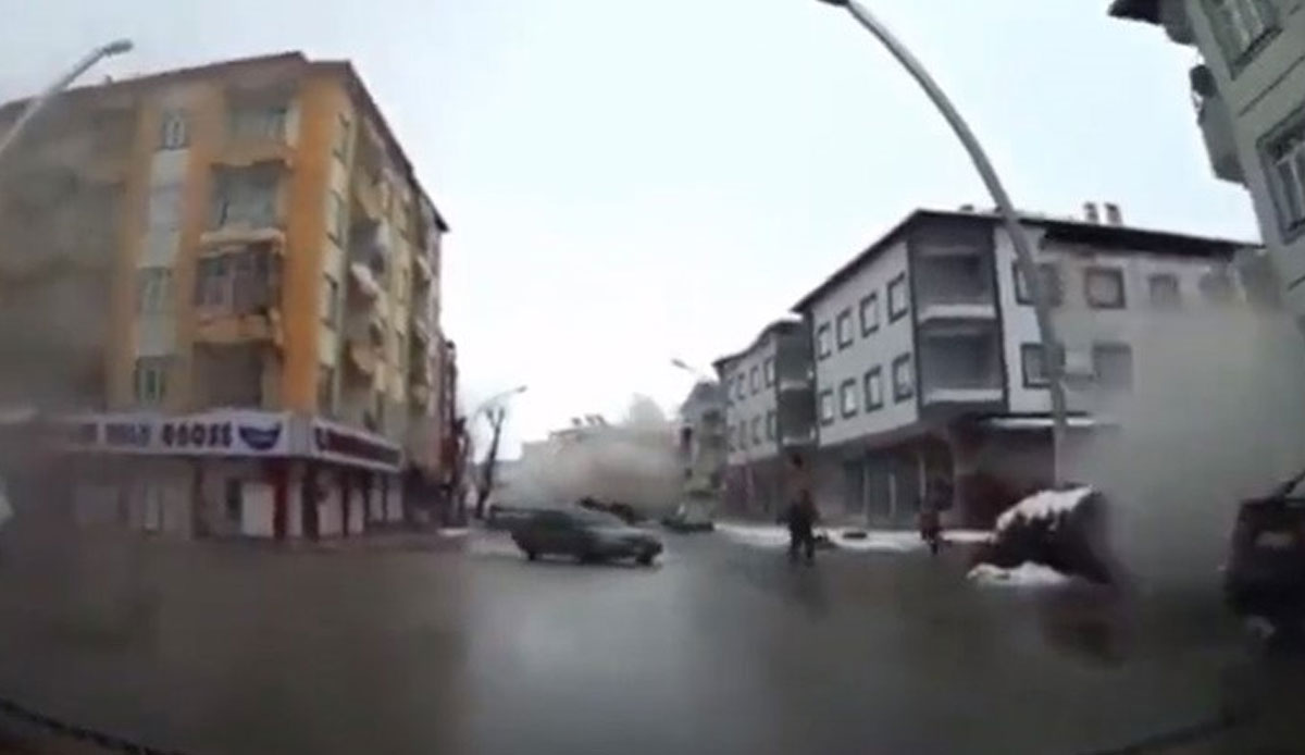 Yer Kahramanmaraş: Depremin vurduğu an kameraya böyle yansıdı