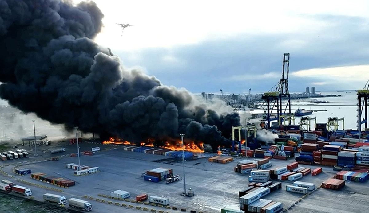 İskenderun Limanı’ndaki yangına havadan ve karadan müdahale!