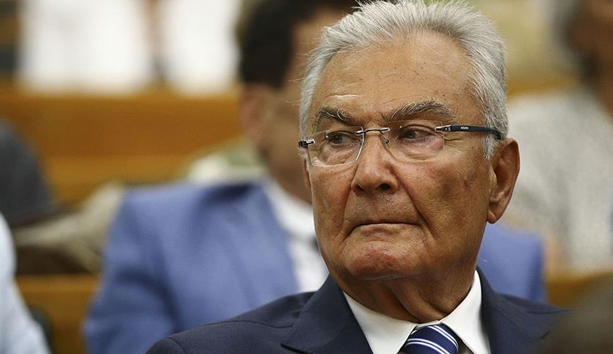 CHP eski Genel Başkanı Deniz Baykal hayatını kaybetti