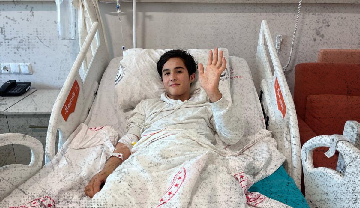 4 kişilik aileden geriye yalnızca o kaldı... 14 yaşındaki Kasım enkazdan sağ olarak kurtarıldı