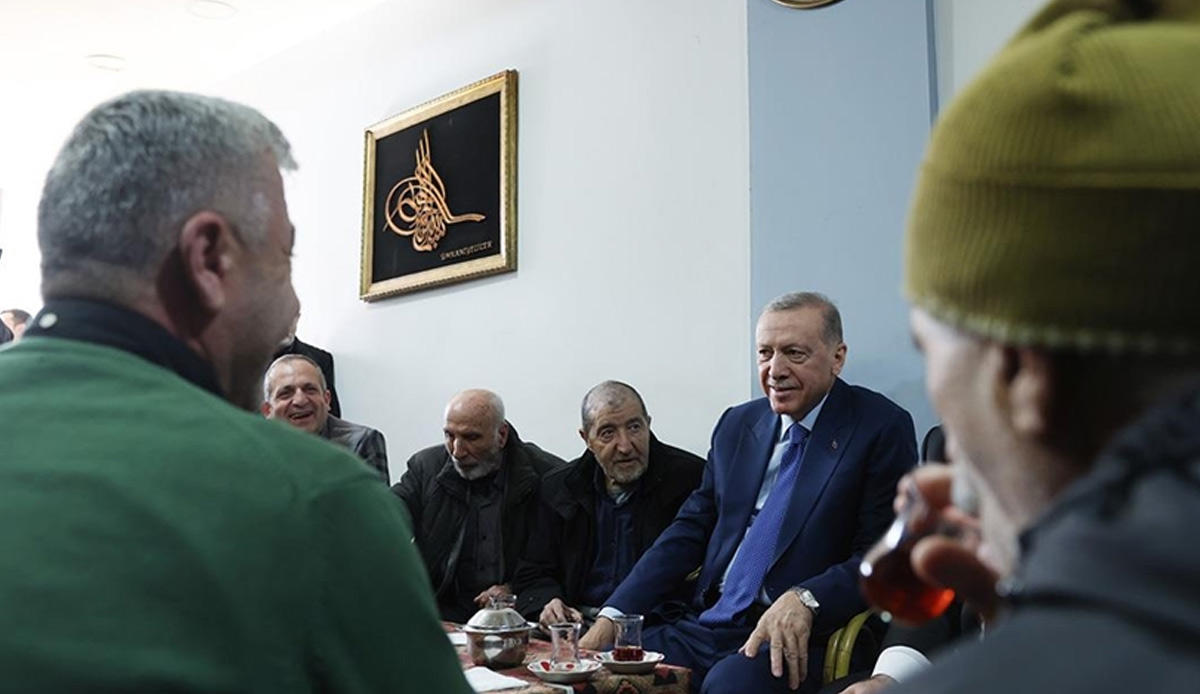 Cumhurbaşkanı Erdoğan'dan Fatih'te esnaf ziyareti