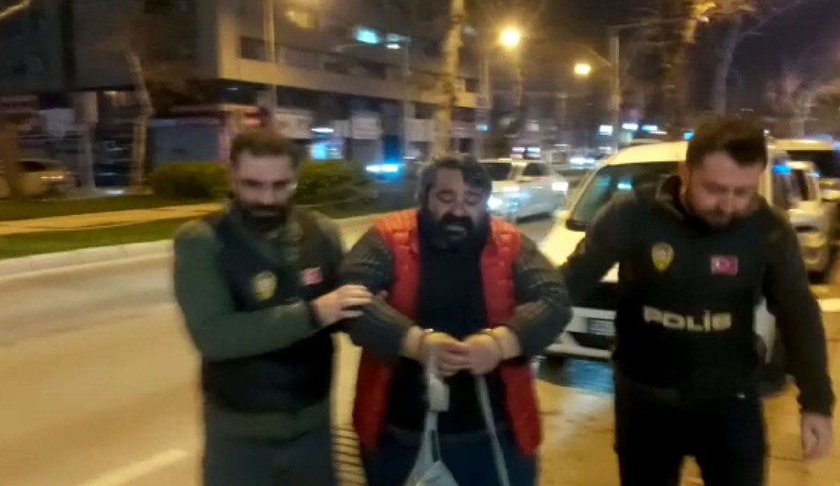 'Hızır' olduğunu söyleyen adama inandı... Dolandırıldığını 3 gün sonra anladı