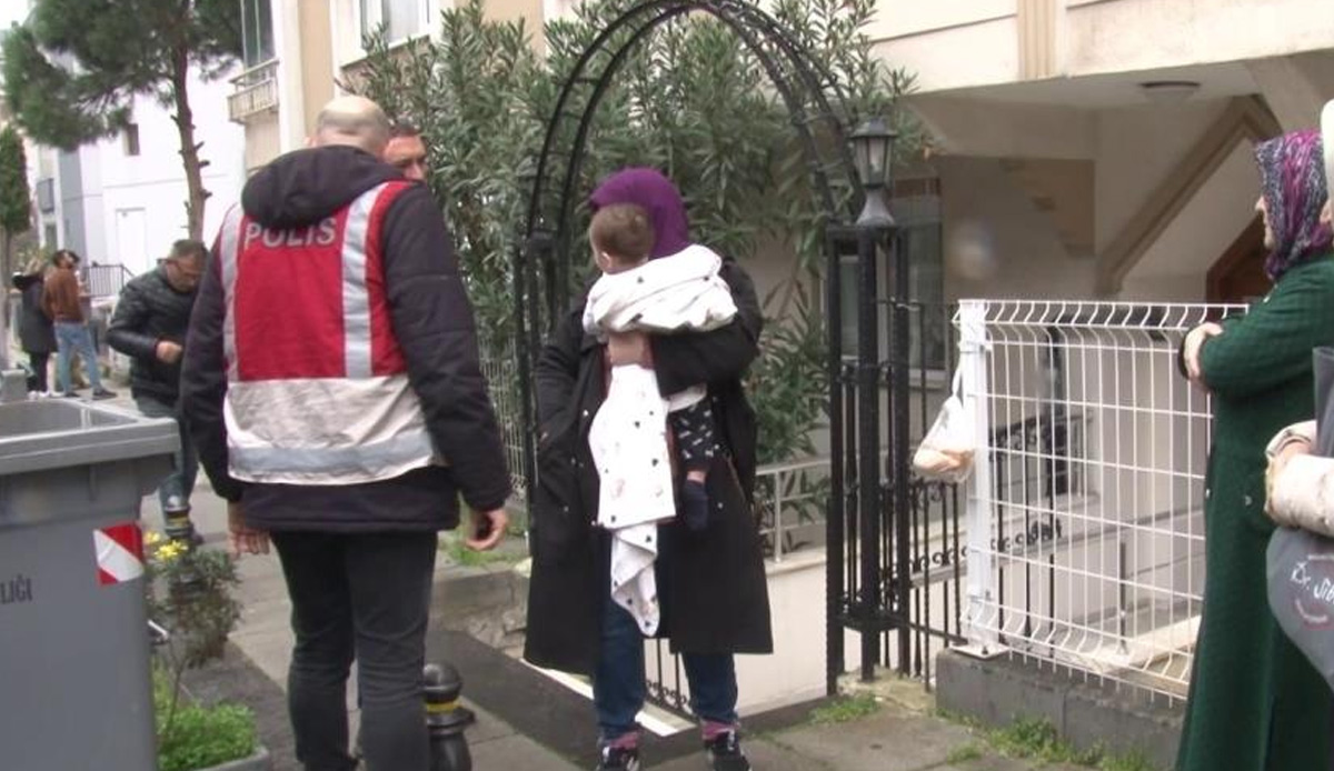 Ümraniye'de panik anlar! Apartmanda yangın çıktı: 1'i çocuk 3 kişi dumandan etkilendi