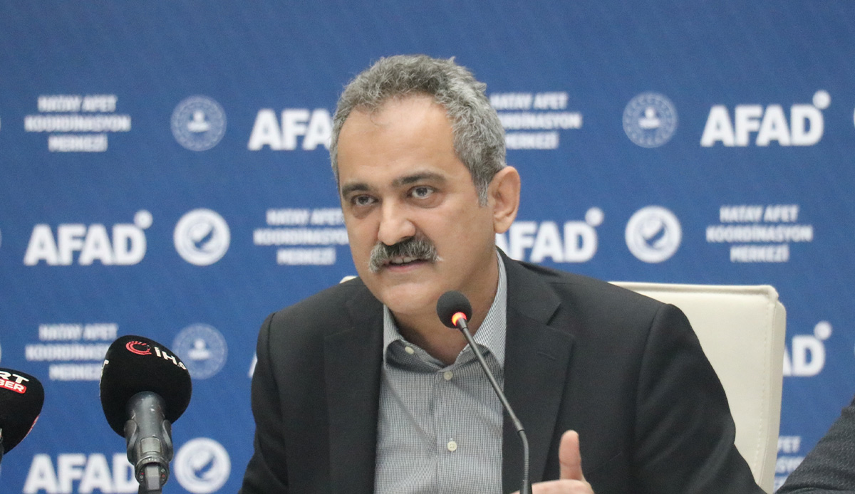 Bakan Özer duyurdu: Okullar 16 Haziran'da kapanıyor