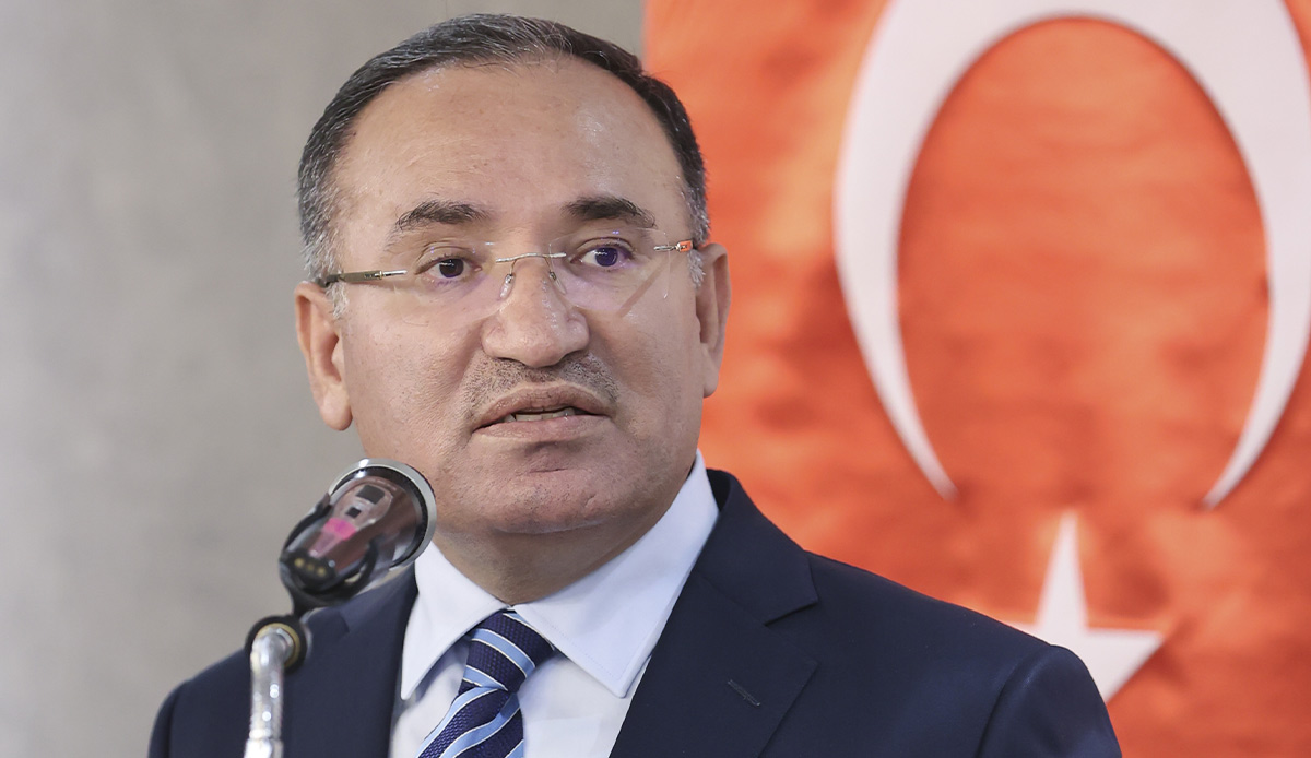 Bakan Bozdağ: Deprem soruşturmasında tutuklu sayısı 325'e yükseldi