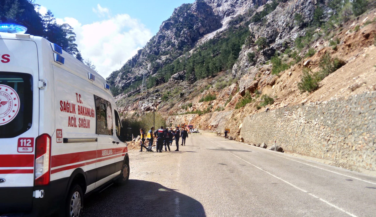 Adana'da heyelan faciası: 4 ölü