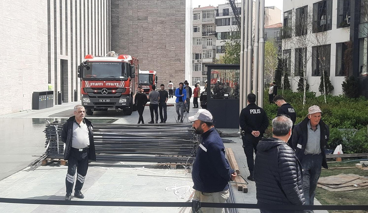 Taksim AKM'de korkutan yangın