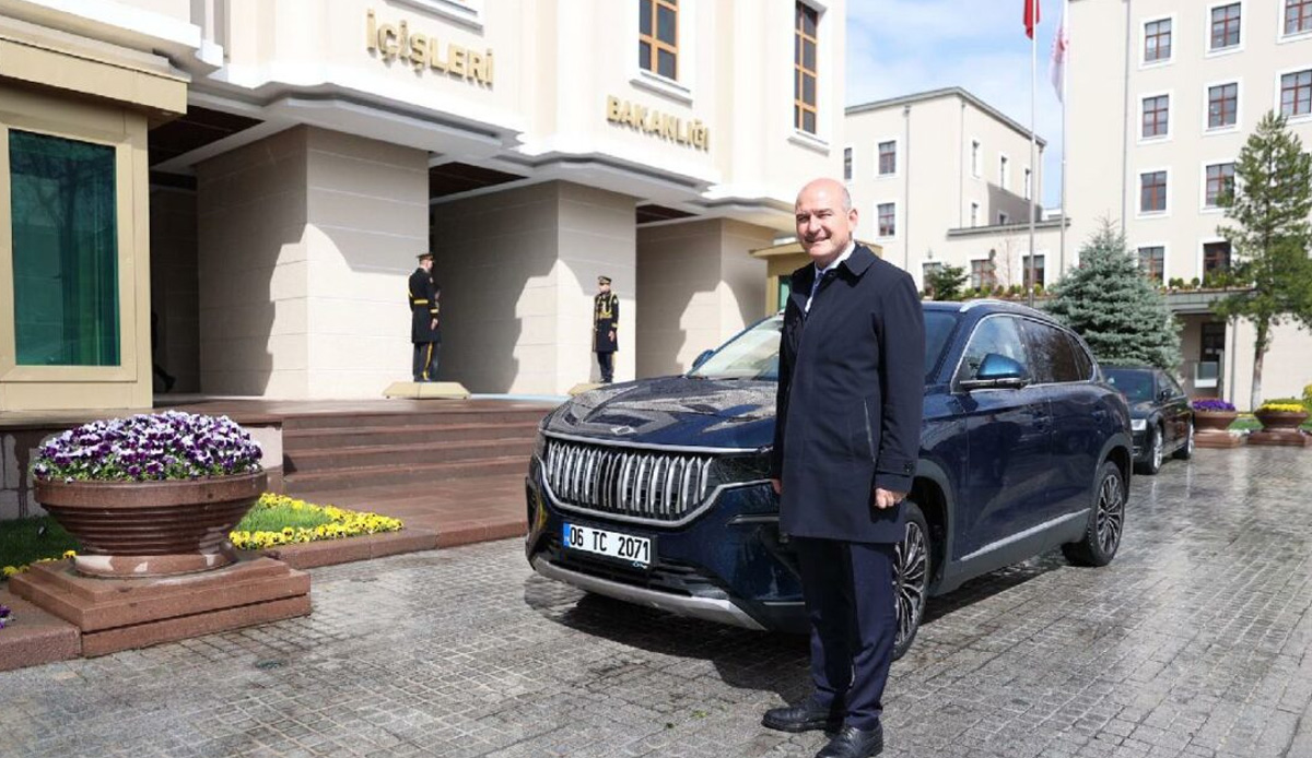 Bakan Soylu TGRT Haber yayınında Togg deneyimini tarif etti: Diğer araçlara öteki gibisiniz
