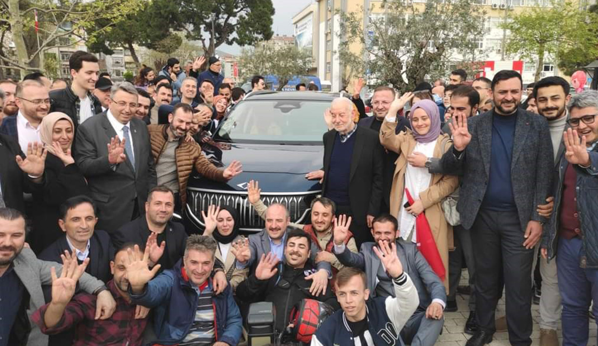 Bakan Varank'tan Togg'u hedef alan muhalefete cevap: İtalyan değil Bursalı