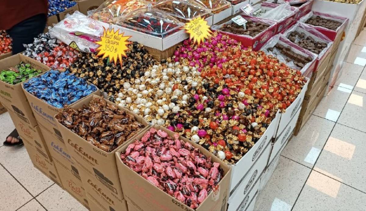 Şeker ve çikolata satışlarında yoğunluk arttı