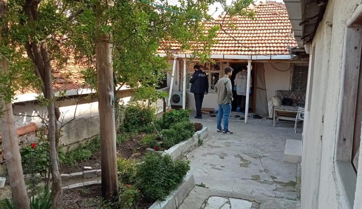 Baba oğul arasındaki kavgada kan aktı! İşe kalkmadığı için öz oğlunu öldürdü