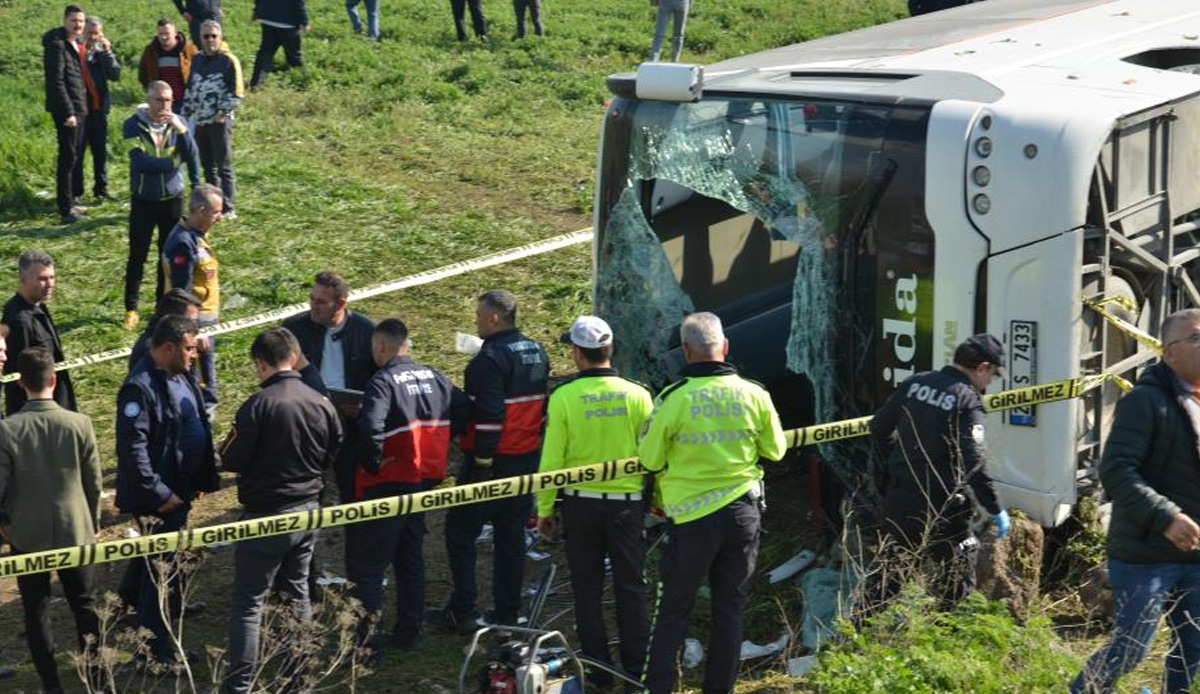 Eskişehir'de korkunç kaza! İşçi otobüsü şarampole uçtu: 3 ölü, 31 yaralı