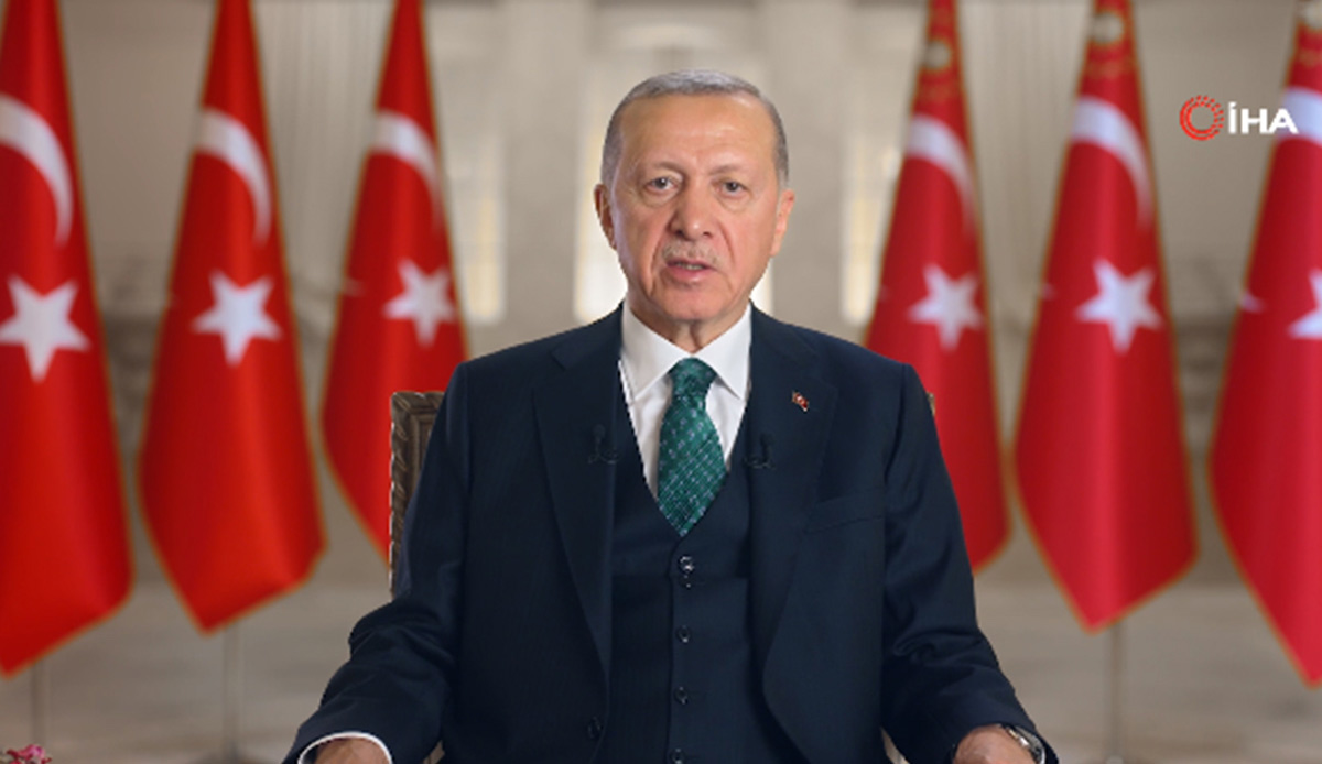 Cumhurbaşkanı Erdoğan'dan Ramazan Bayramı mesajı: Deprem bölgesinde umutlar daha da güçleniyor