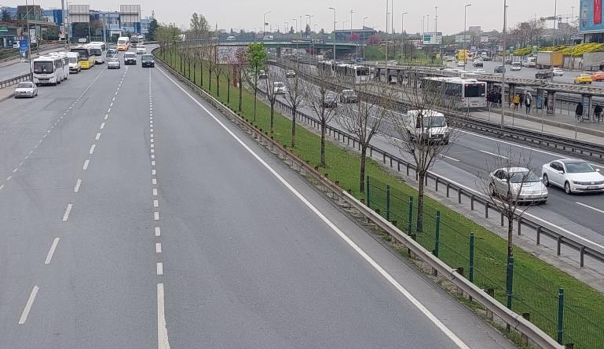 İstanbul'da alışılmadık manzara: Arife günü yollar boş kaldı