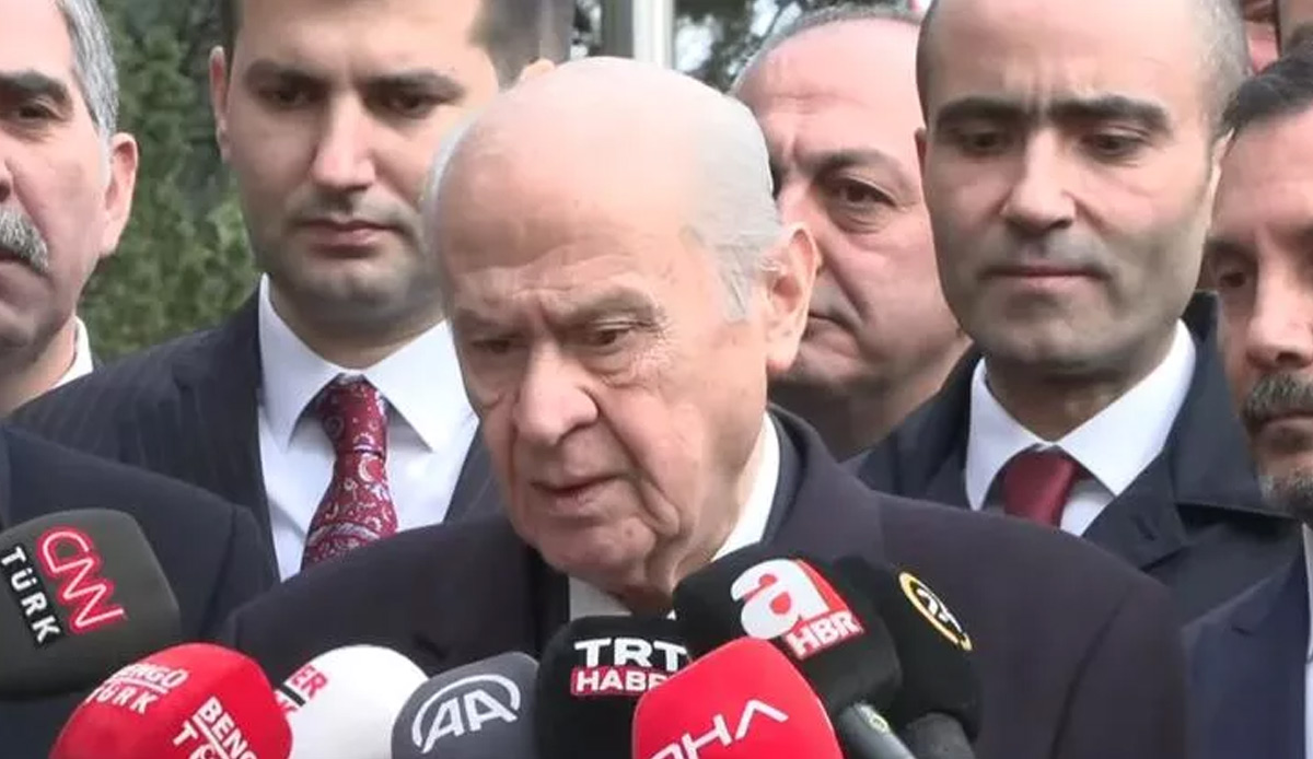 MHP lideri Bahçeli'den Ramazan Bayramı mesajı: Türkiye millet iradesine başvuracağı süreci yaşıyor