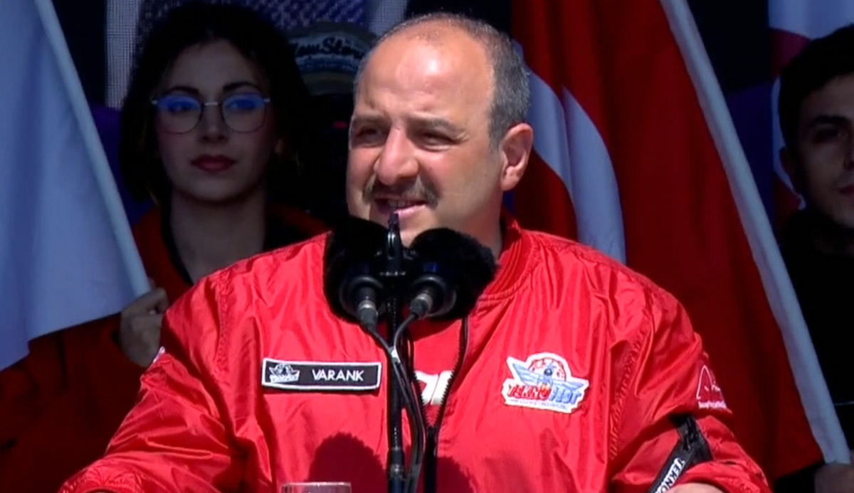 Mustafa Varank gençlere seslendi, Kılıçdaroğlu'na yüklendi: Bu beyefendi sizi görmüyor