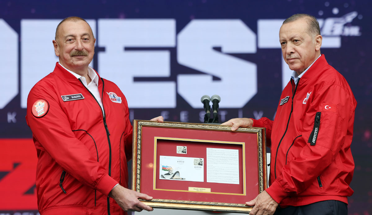 Aliyev duyurdu: Kızılelma Azerbaycan semalarında da olacak