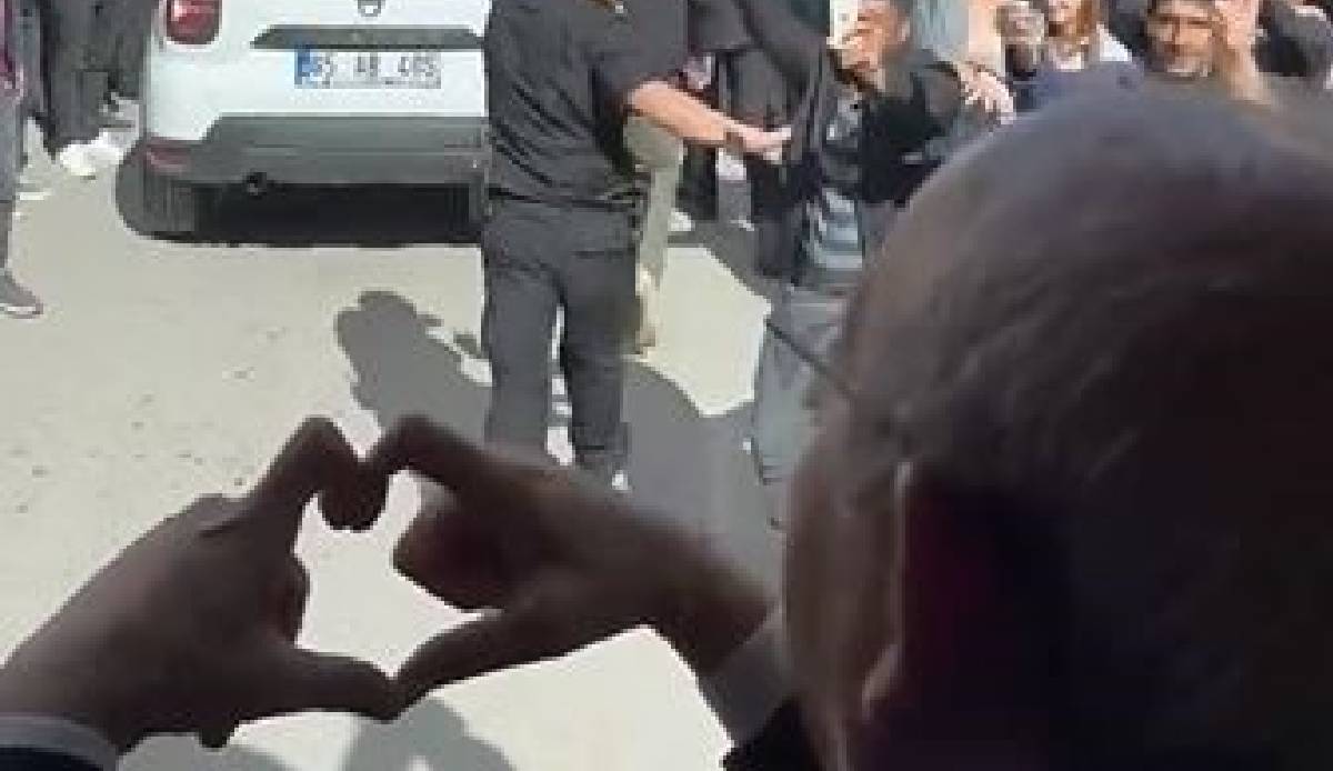 Kılıçdaroğlu'nun seçim otobüsünden vatandaşa küfür