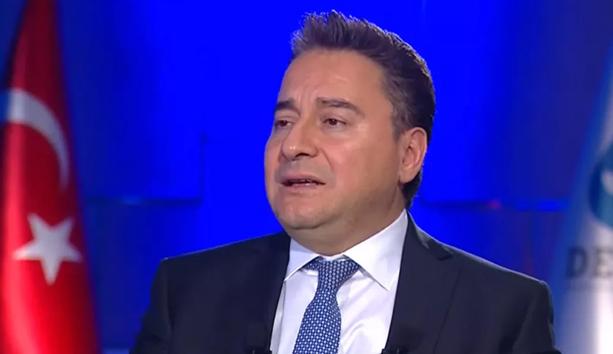 Ali Babacan'dan 'Sayın Gülen' gafı