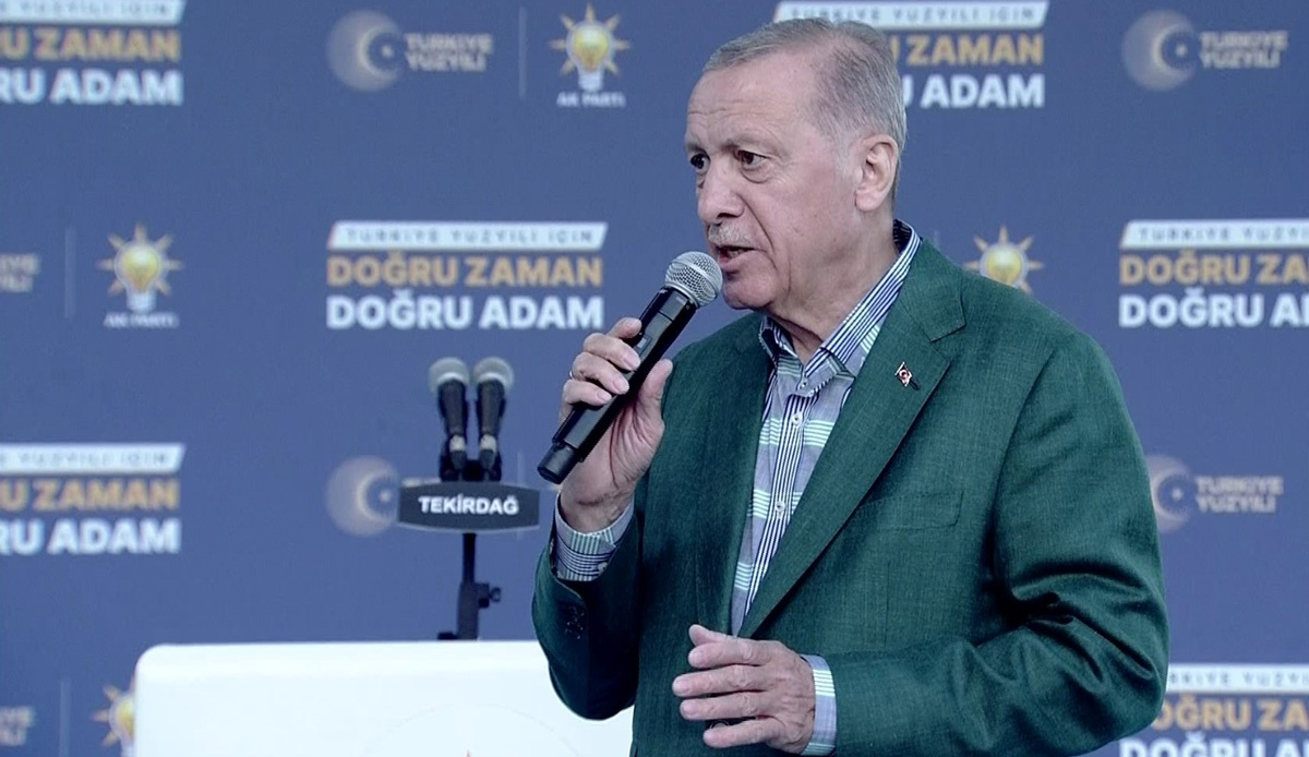 Cumhurbaşkanı Erdoğan: Kılıçdaroğlu 15 Temmuz'da benim öldürülmemi bekledi