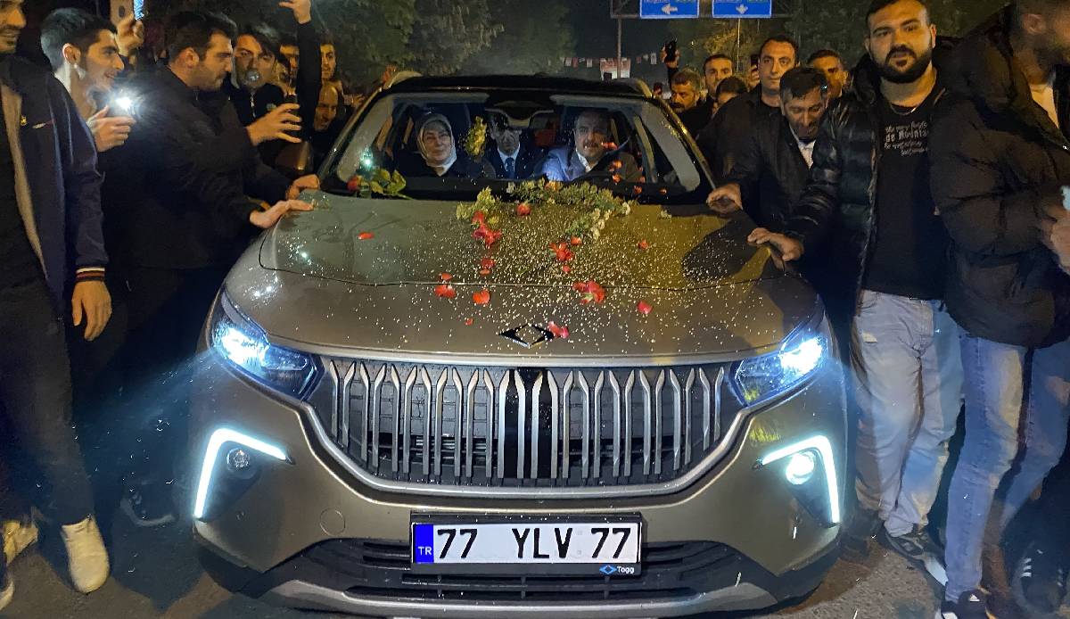Yalova'nın Togg sevgisi: Vatandaşların izdihama neden oldu