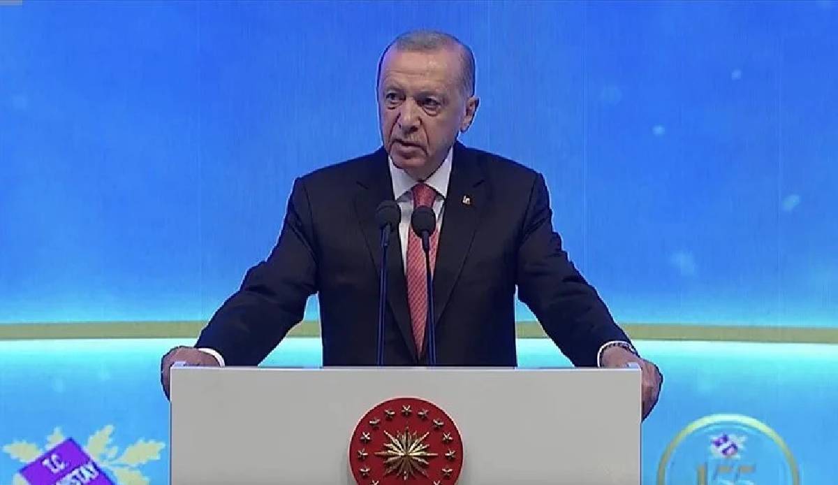 Yüzyılımızın en önemli hedeflerinden biri: Sivil ve özgürlükçü bir Anayasa