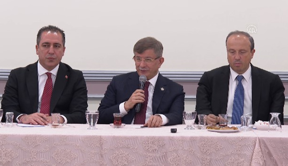 Davutoğlu Akşener'e sert çıktı