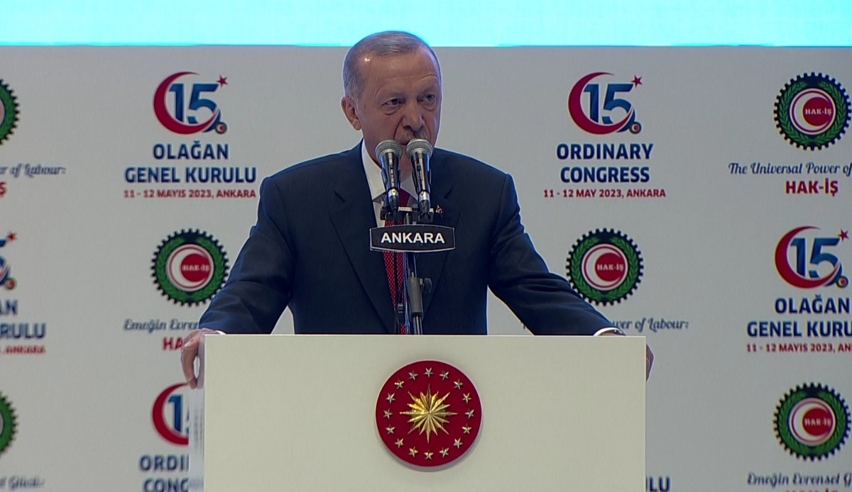 Cumhurbaşkanı Erdoğan'dan memura müjde! En düşük memur maaşını açıkladı, emekliyi de unutmadı