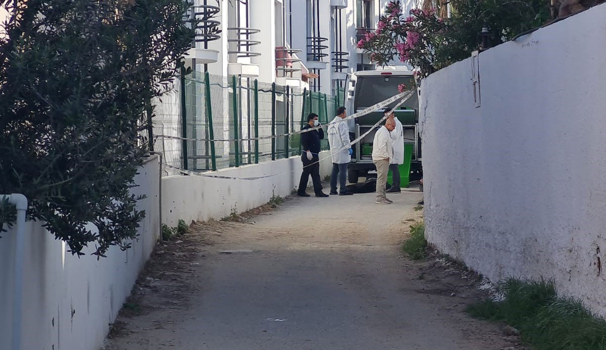 Kafasından vurularak öldürüldü