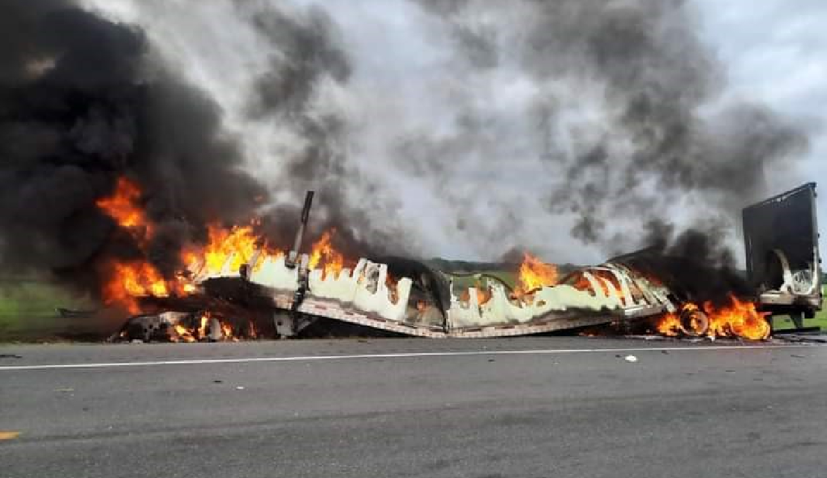 Meksika’da katliam gibi trafik kazası: Çok sayıda ölü var